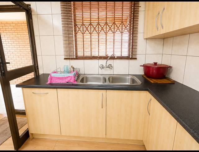 2 BEDROOM HOUSE FOR SALE IN MEYERTON PARK